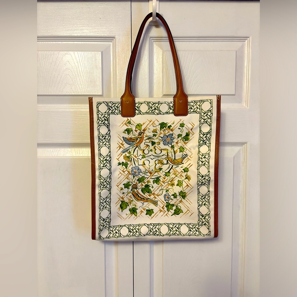 Tory Burch Canvas tote